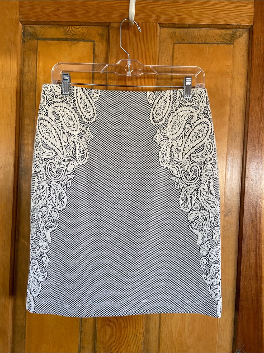 Black and White Paisley-Panel Pencil Skirt - Women's